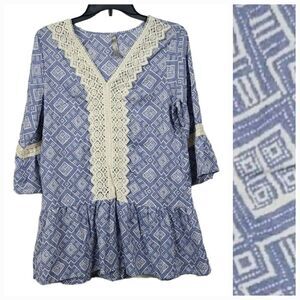 NWOT Entro Blue Cream Peplum Peasant Top Crochet Lace Trim Bell Sleeves Urban
